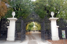 Schloss Schönbrunn_Schlossgarten_07.JPG